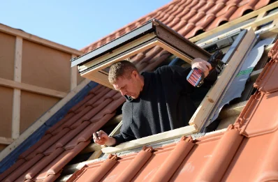 Pose de fenêtres de toit Velux à Baignes